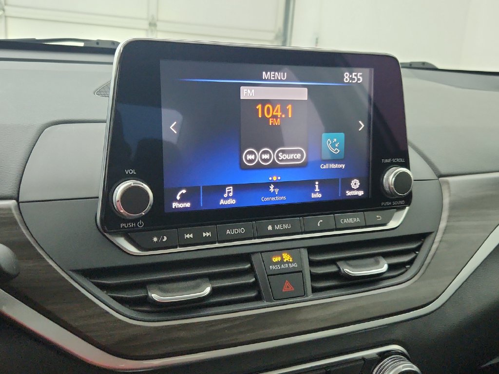 Used 2025 Nissan Altima 2.5 SV FWD image 26