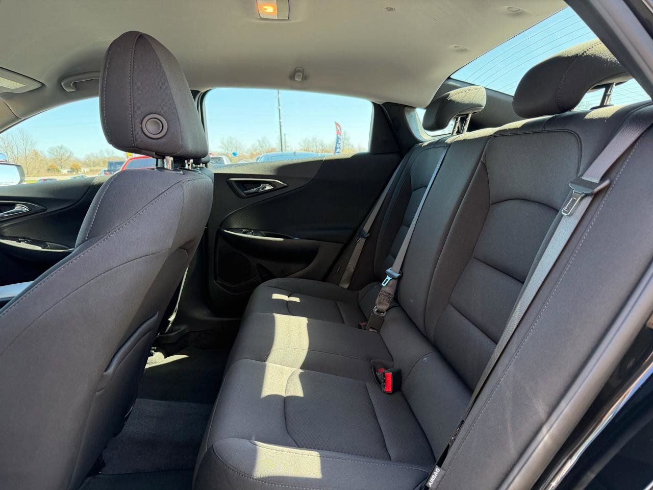 Used 2021 Chevrolet Malibu LS image 16