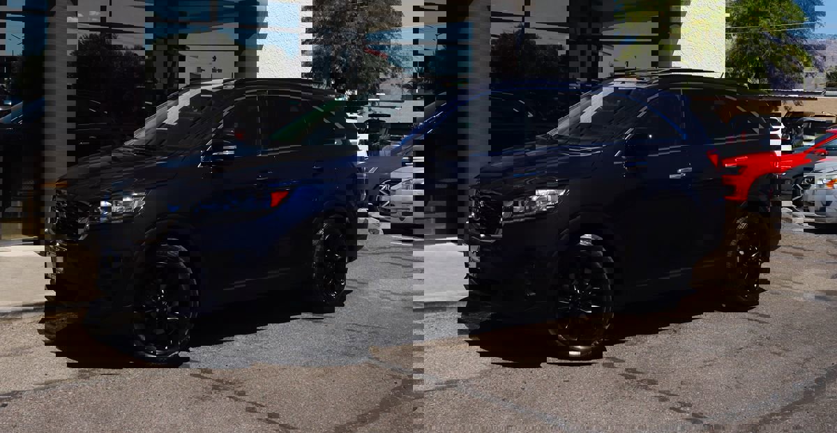 Used 2019 Kia Sorento S image 3