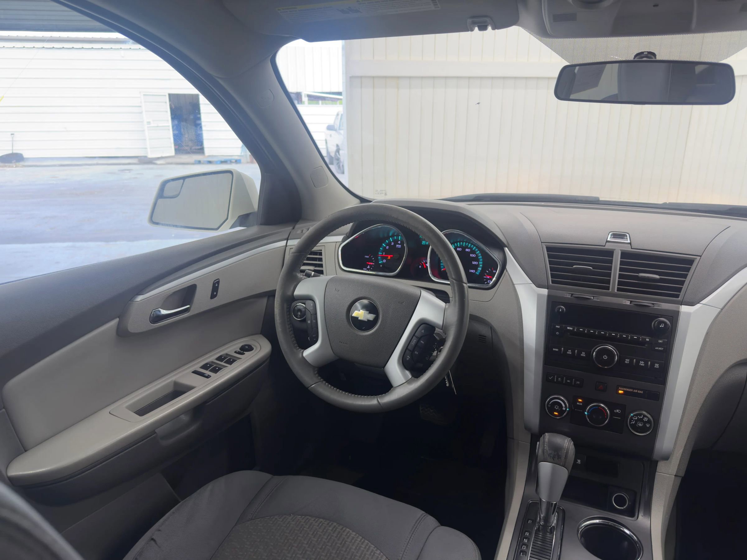 Used 2011 Chevrolet Traverse LT image 11