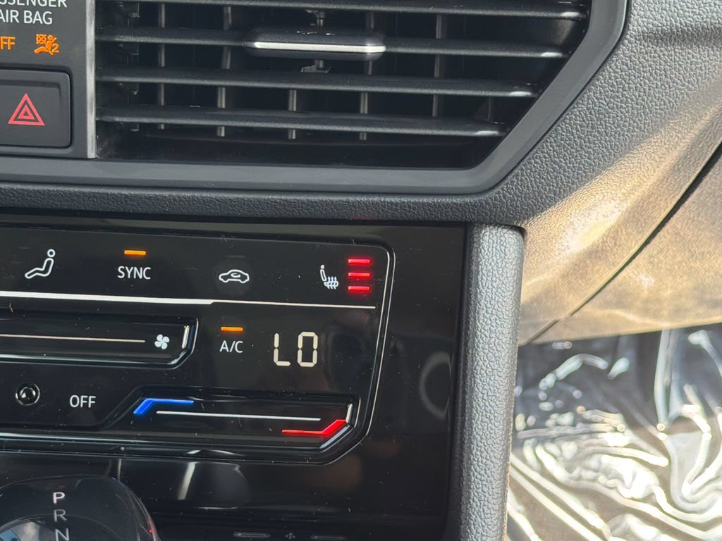 New 2026 Volkswagen Jetta SE FWD image 14