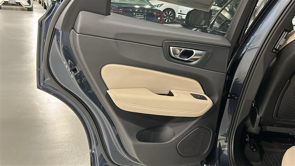 Certified 2026 Volvo XC60 B5 Plus AWD/4WD image 22