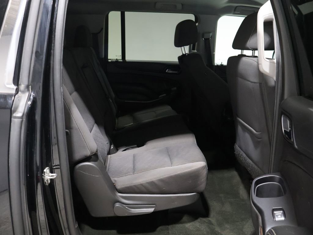Used 2018 Chevrolet Suburban LS image 21