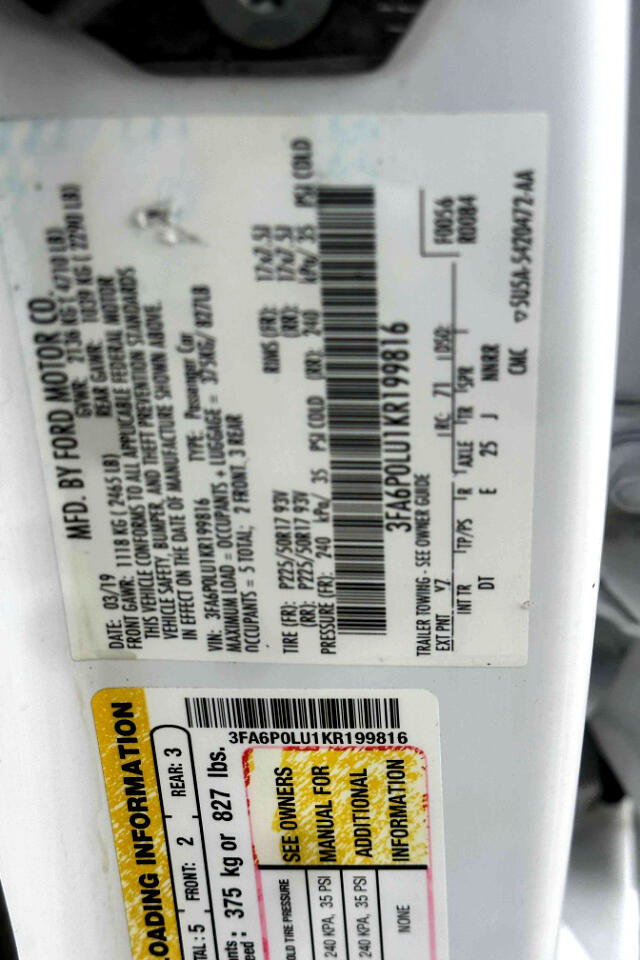 Used 2019 Ford Fusion SE image 27