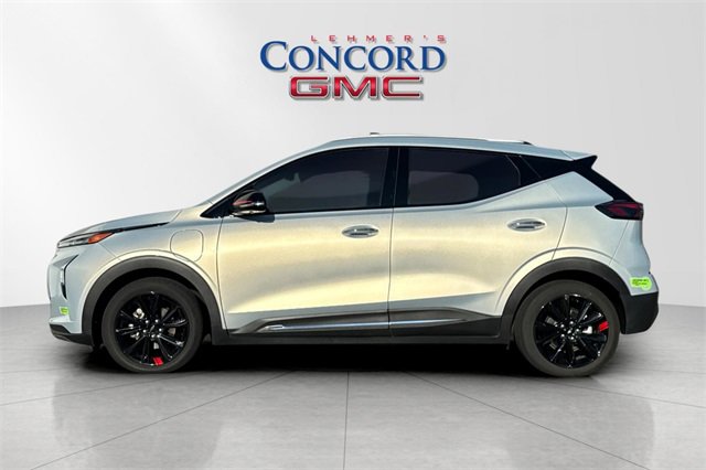 Used 2023 Chevrolet Bolt EUV Premier w/ Redline Edition image 7