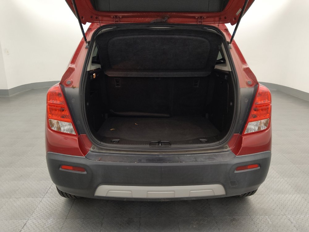 Used 2015 Chevrolet Trax LT w/ LT Sun and Sound Package FWD image 29