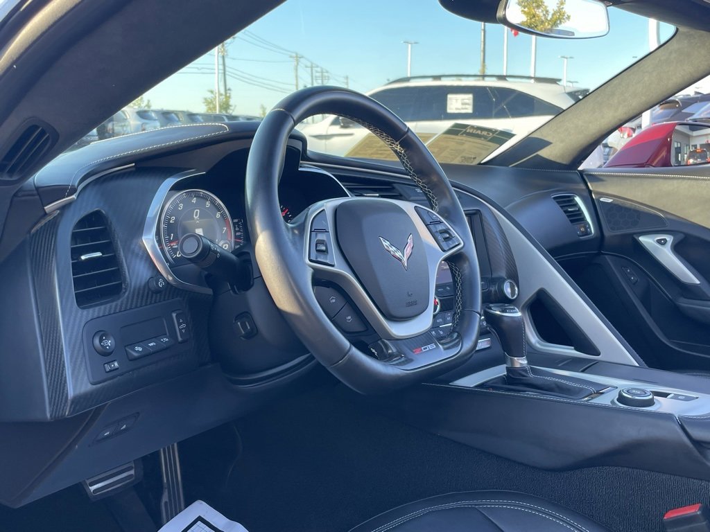 Used 2016 Chevrolet Corvette Z06 w/ 3LZ Preferred Equipment Group image 9