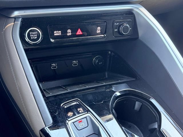 Certified 2025 Audi Q5 Premium w/ Premium Plus AWD/4WD image 10