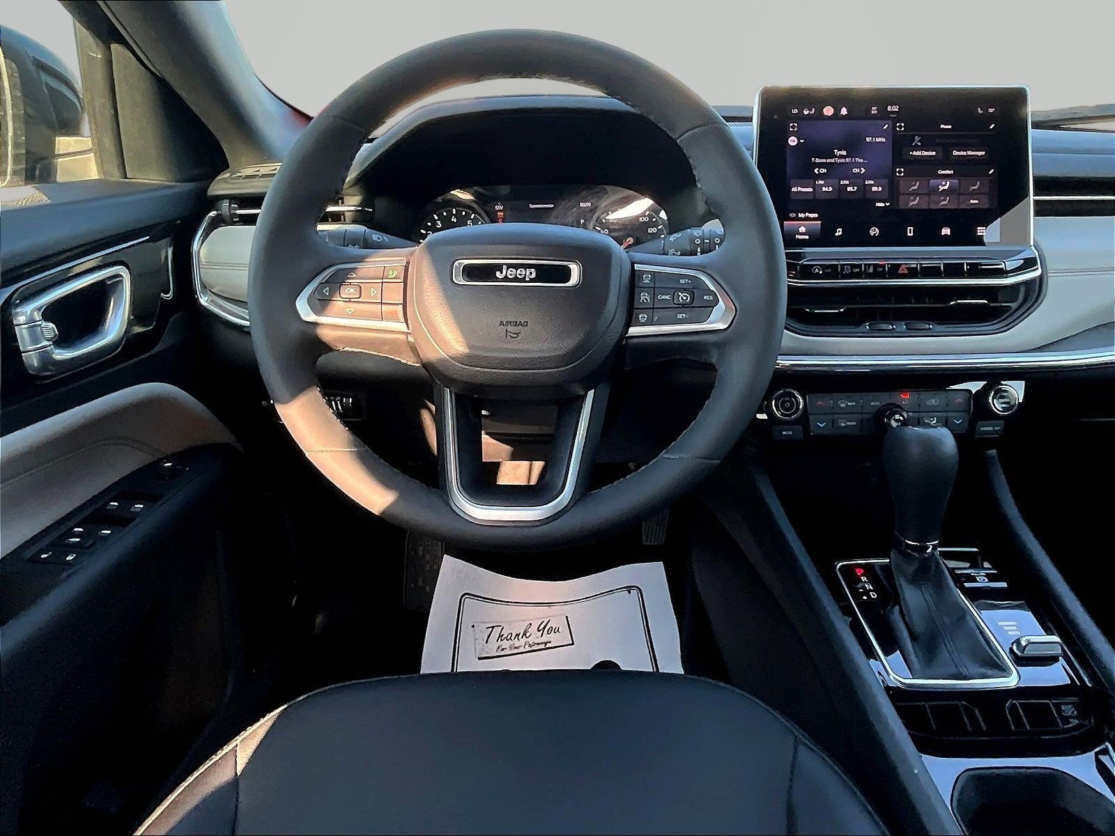 Used 2023 Jeep Compass Limited AWD/4WD image 8