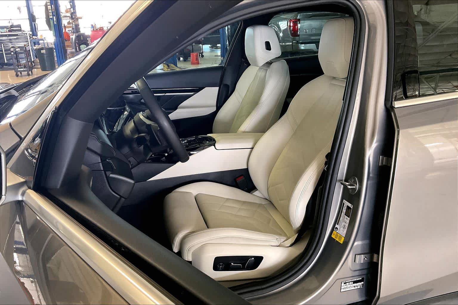 Certified 2024 BMW 530i w/ Executive Package RWD image 7