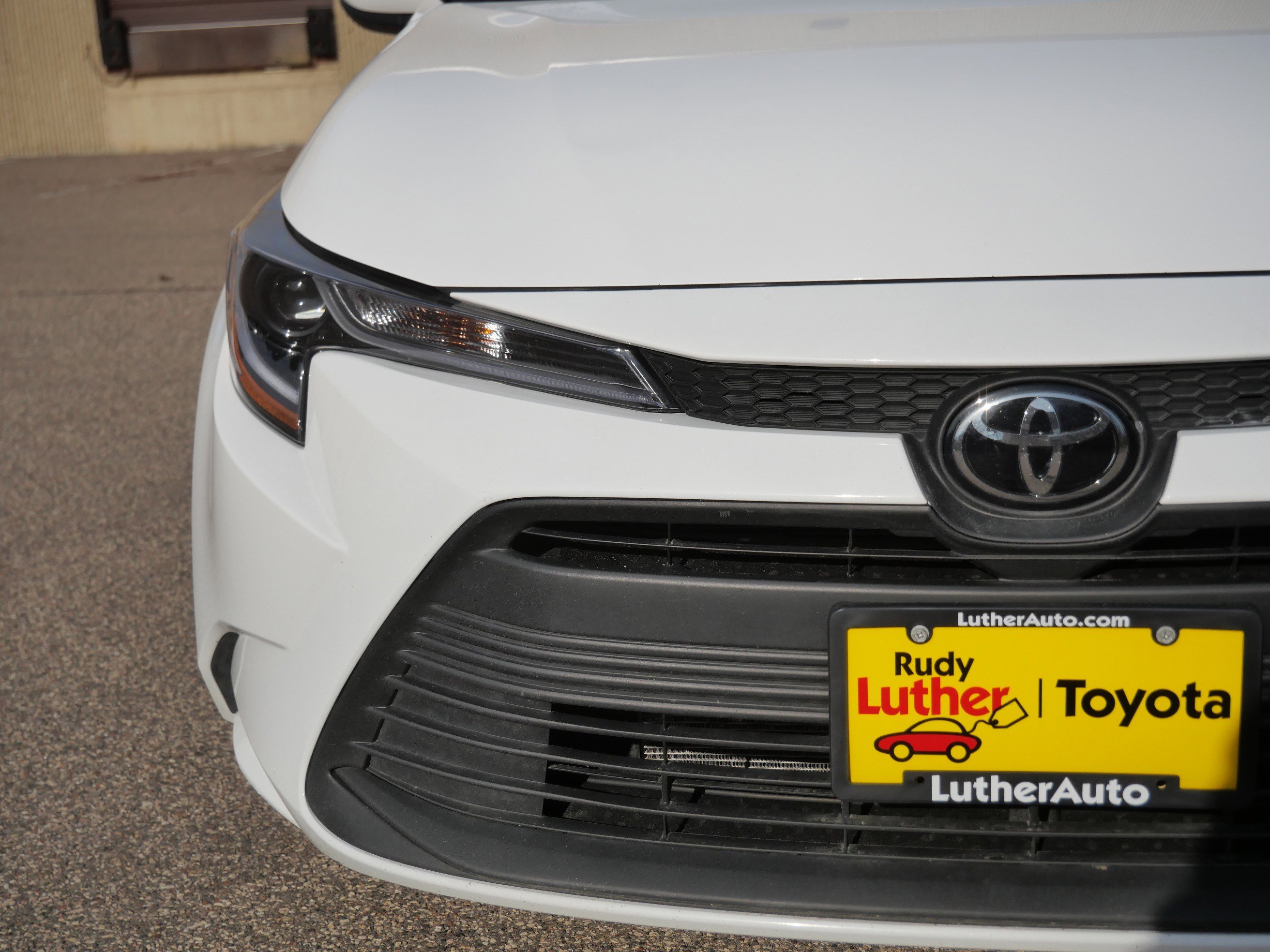 Certified 2025 Toyota Corolla LE FWD image 16