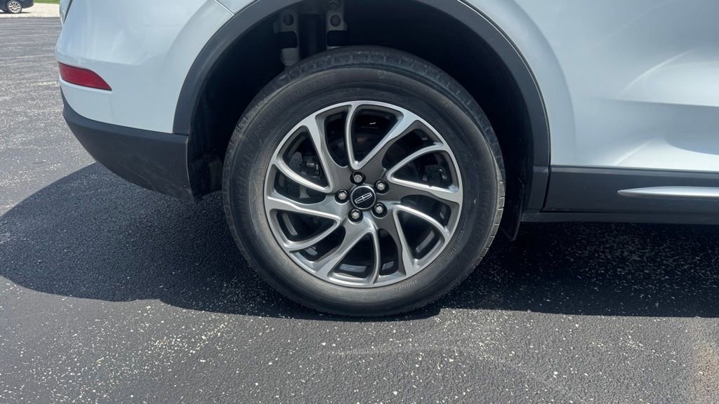 Used 2022 Lincoln Corsair FWD w/ Equipment Group 101A image 27