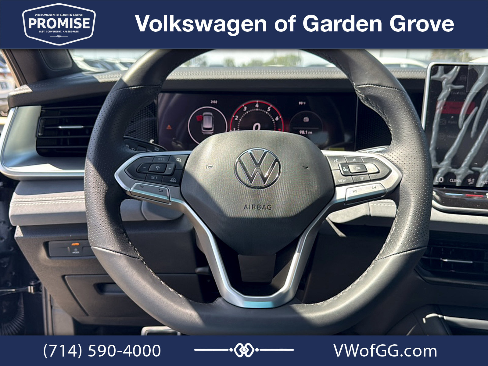 New 2026 Volkswagen Tiguan SE R-Line AWD/4WD image 17
