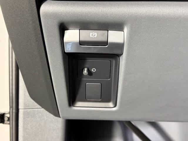 New 2026 Land Rover Defender 110 X AWD/4WD image 28
