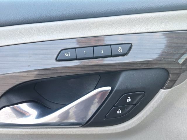 Used 2023 GMC Terrain Denali image 38