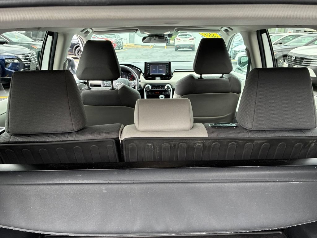 Used 2022 Toyota RAV4 XLE w/ Convenience Package AWD/4WD image 15