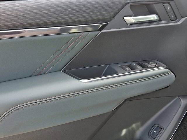 Used 2025 GMC Acadia AT4 w/ LPO, Floor Liner Package image 18