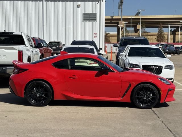 Used 2023 Toyota GR86 Premium w/ ALL Weather Mat Package (TMS) RWD image 3