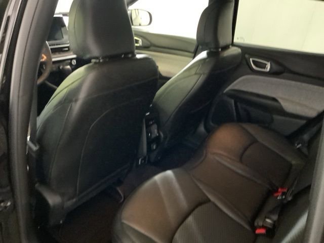 Used 2026 Jeep Compass Latitude image 29