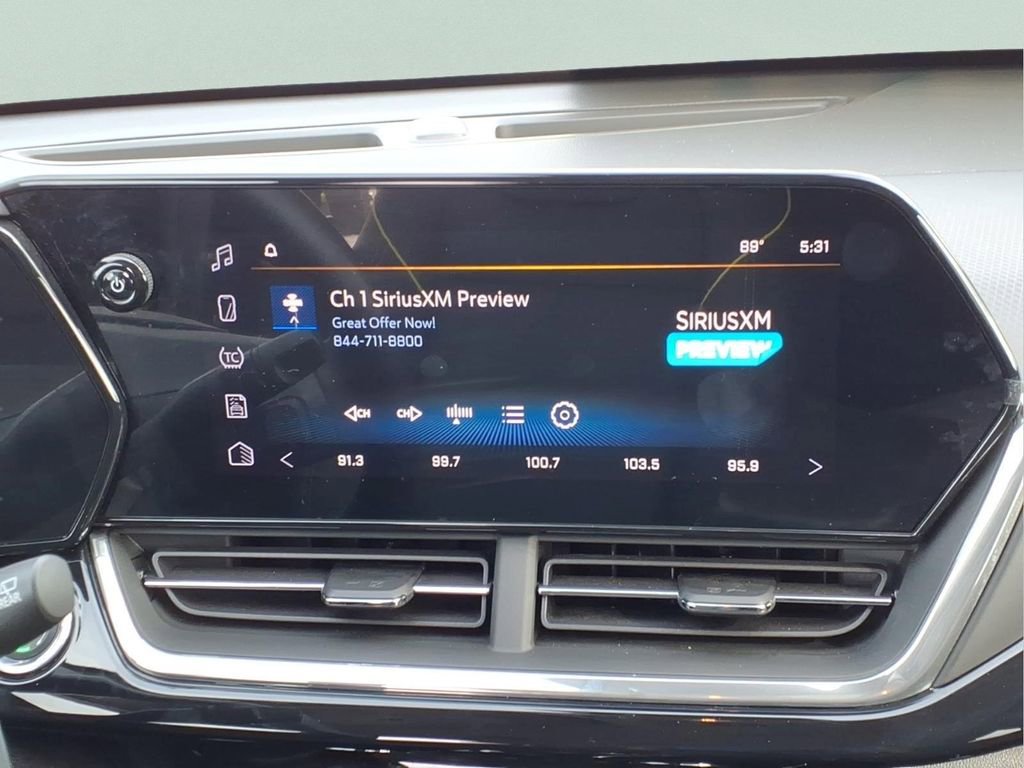 Used 2025 Chevrolet Trax ACTIV w/ Sunroof Package image 23