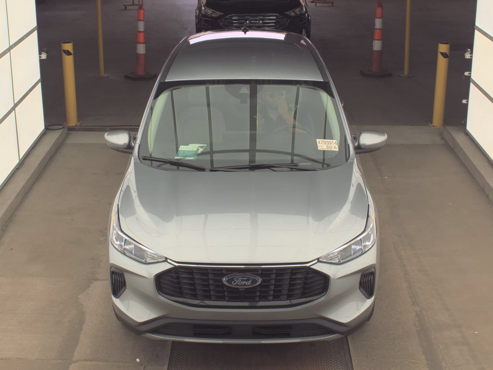 Used 2023 Ford Escape Active w/ Tech Pack #2 AWD/4WD image 3