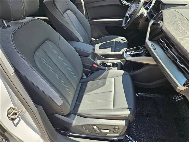 Used 2023 Audi Q4 e-tron Prestige AWD/4WD image 21