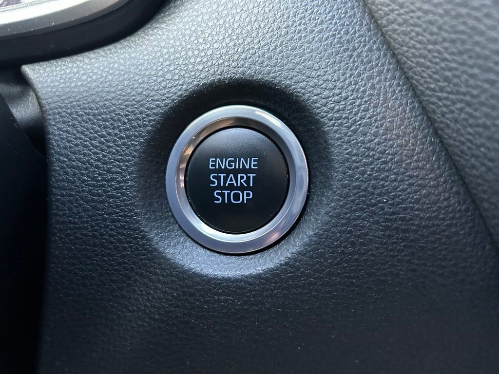 Used 2022 Toyota Corolla SE image 27