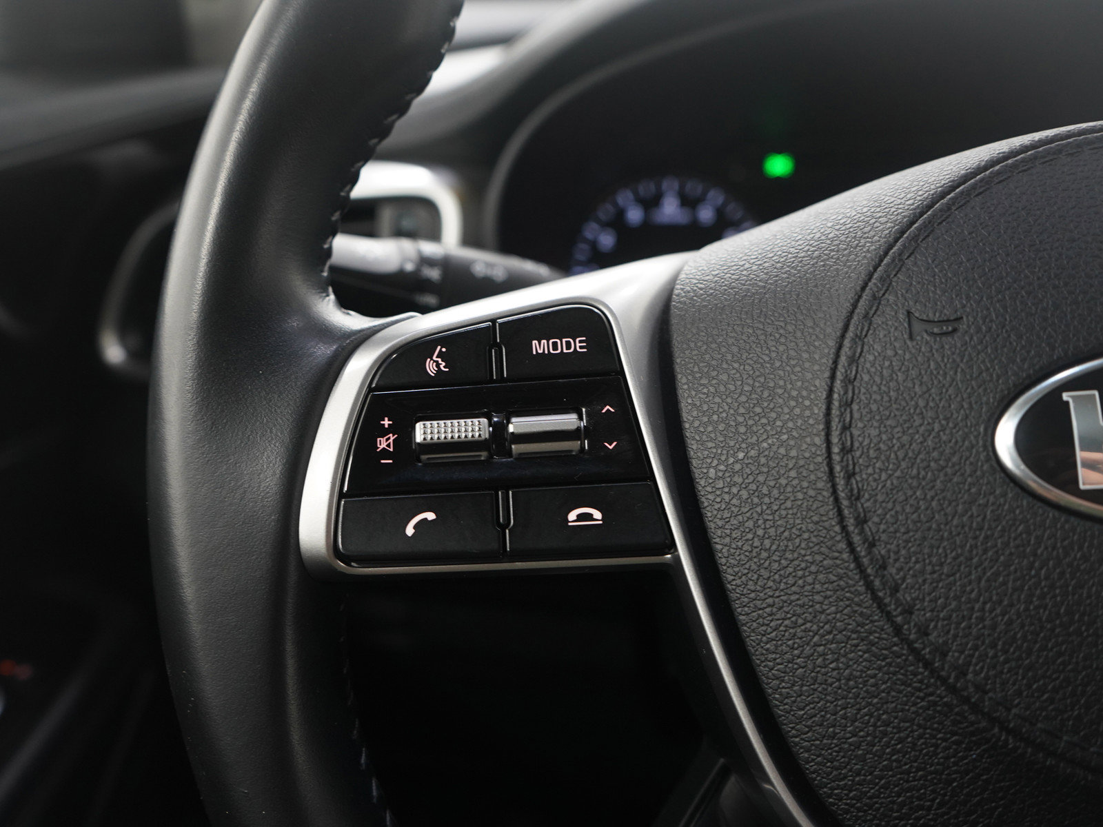 Used 2019 Kia Sorento S image 25