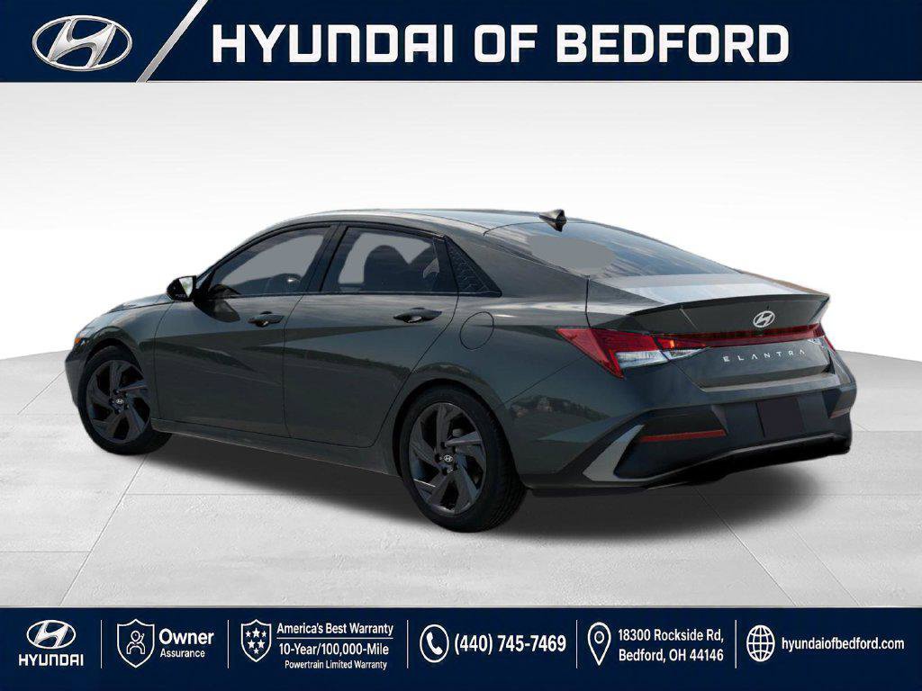 New 2026 Hyundai Elantra SEL Sport FWD image 4