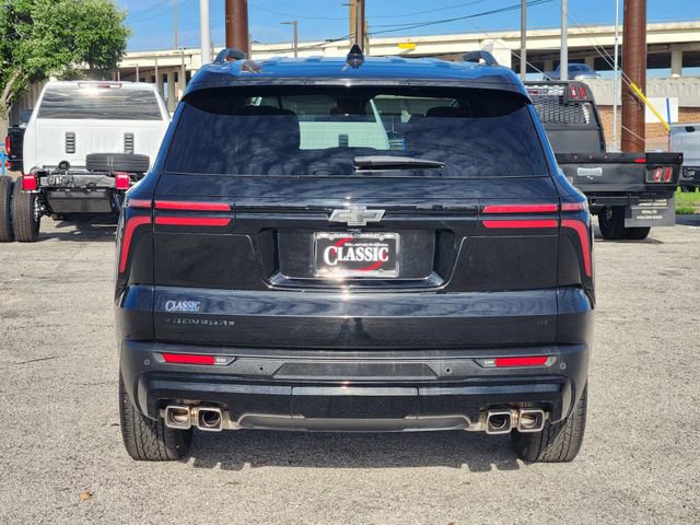 Used 2024 Chevrolet Traverse LT w/ Midnight/Sport Edition image 6