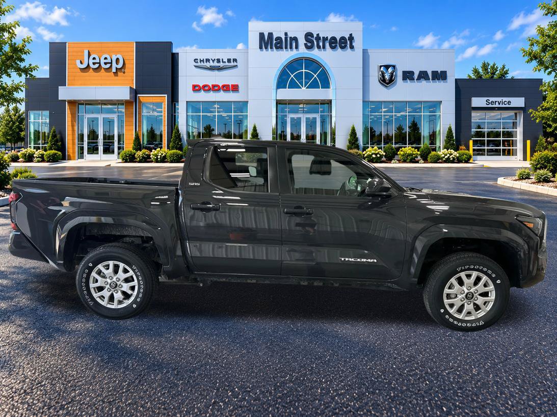 Used 2024 Toyota Tacoma SR5 AWD/4WD image 6