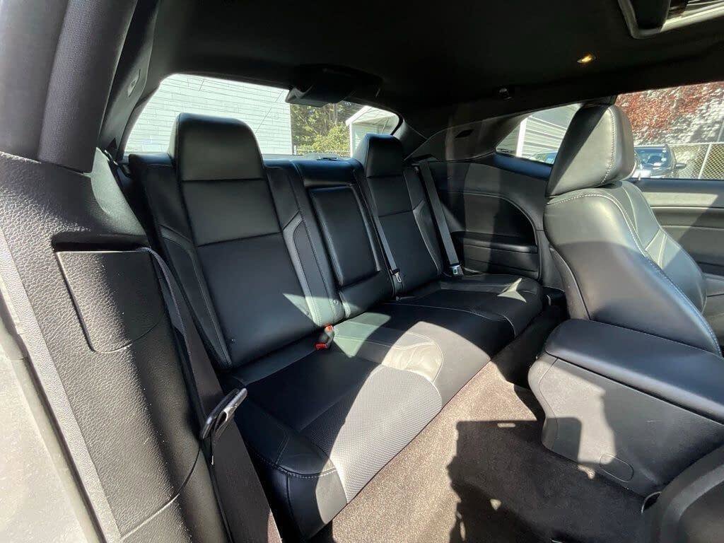 Used 2015 Dodge Challenger SXT Plus image 13