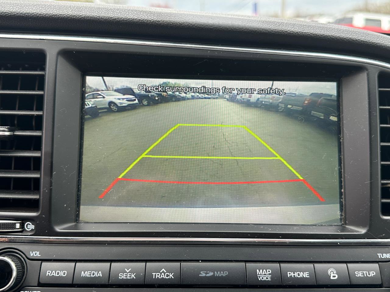 Used 2017 Hyundai Elantra Limited w/ Limited Tech Package 04 FWD image 17