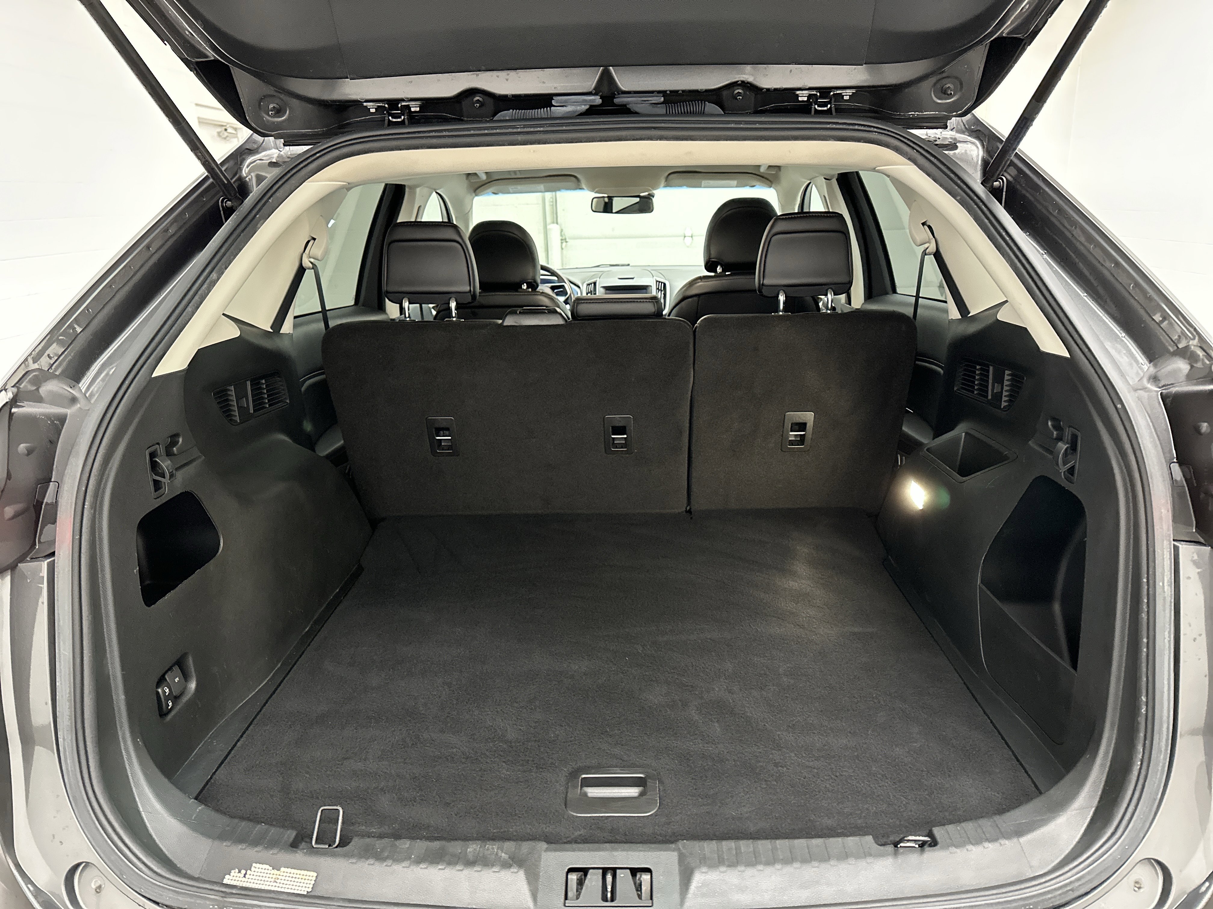 Used 2019 Ford Edge SEL w/ Equipment Group 201A image 14