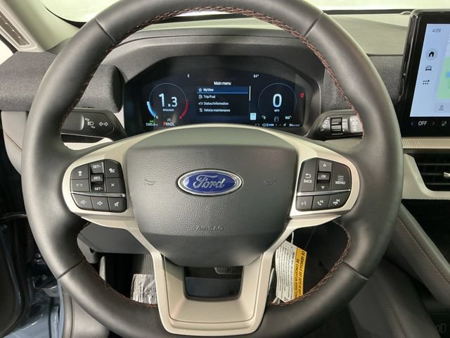 Used 2026 Ford Explorer Active w/ Active Comfort Package AWD/4WD image 17