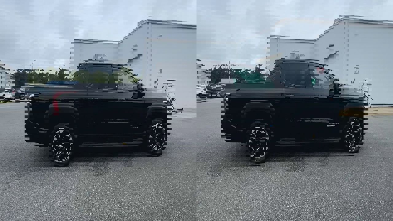 New 2026 Chevrolet Silverado EV LT image 43