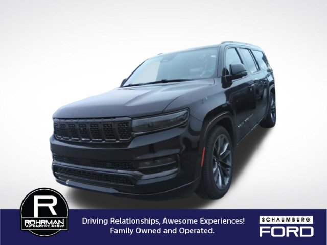Used 2023 Jeep Grand Wagoneer L Series II AWD/4WD image 2