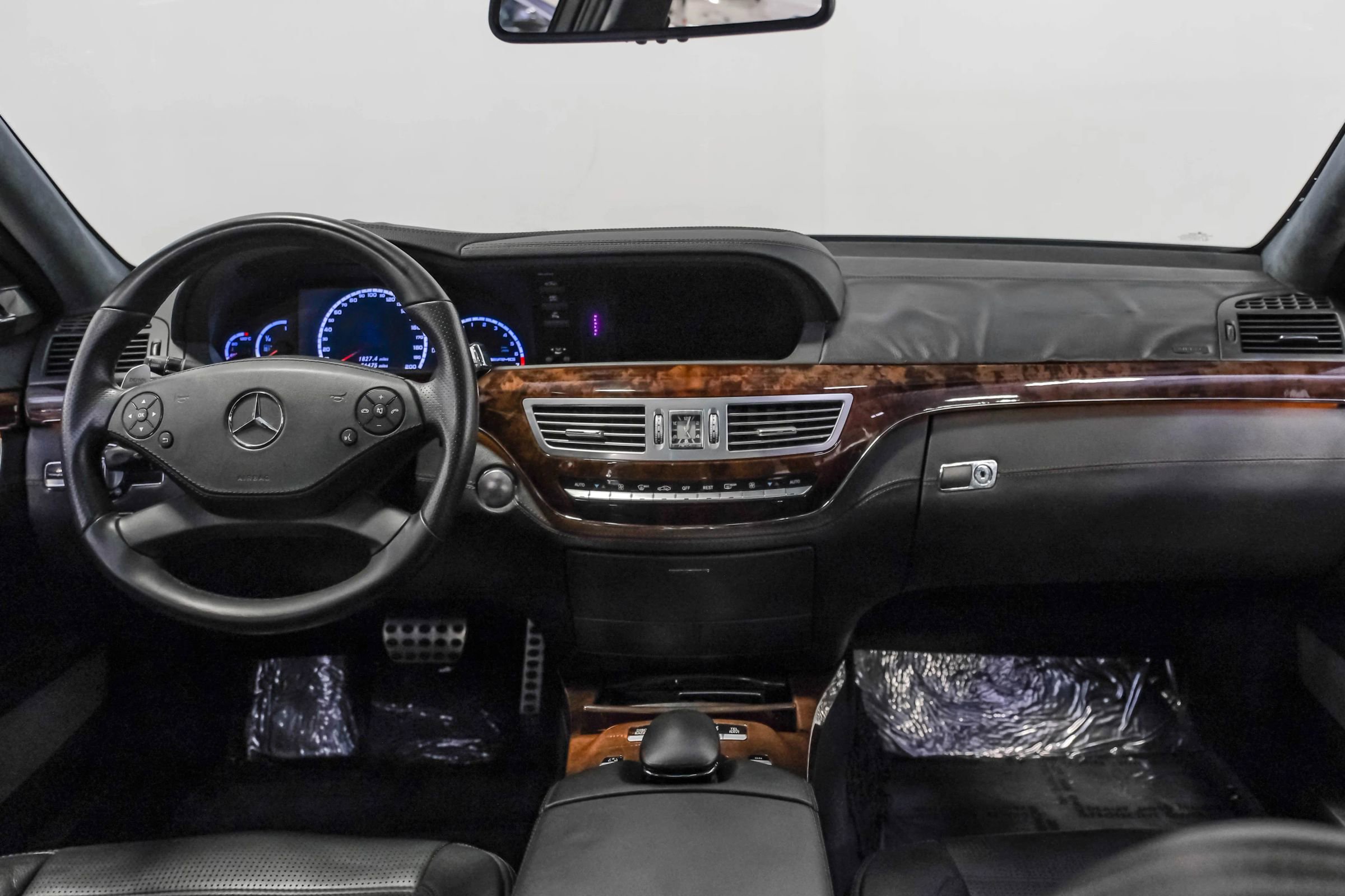 Used 2011 Mercedes-Benz S 63 AMG image 9