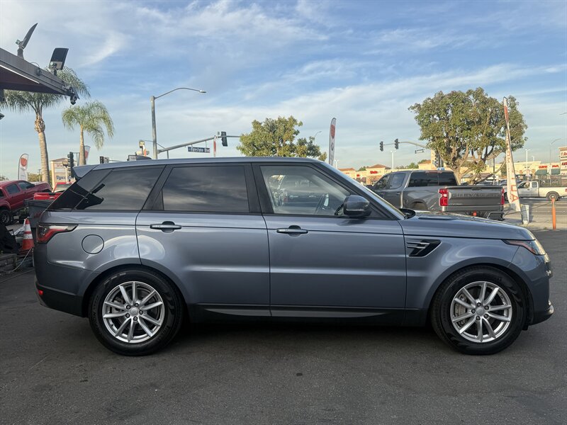 Used 2019 Land Rover Range Rover Sport SE AWD/4WD image 18