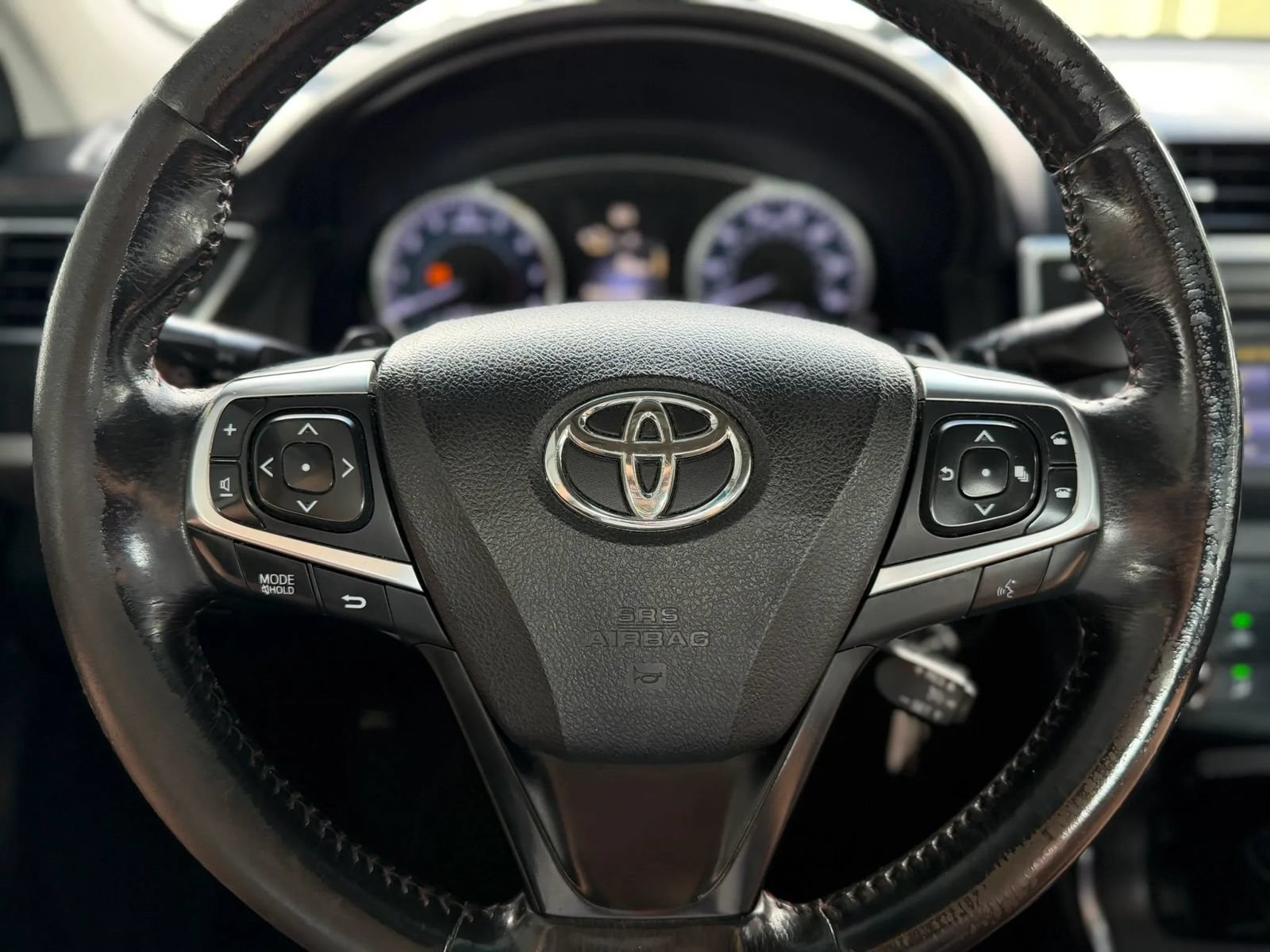 Used 2017 Toyota Camry SE FWD image 9