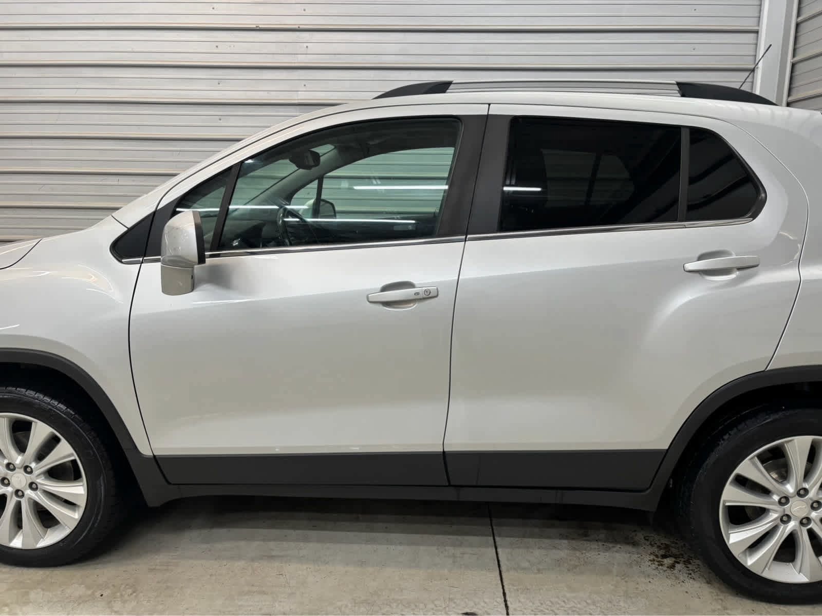 Used 2020 Chevrolet Trax Premier AWD/4WD image 7
