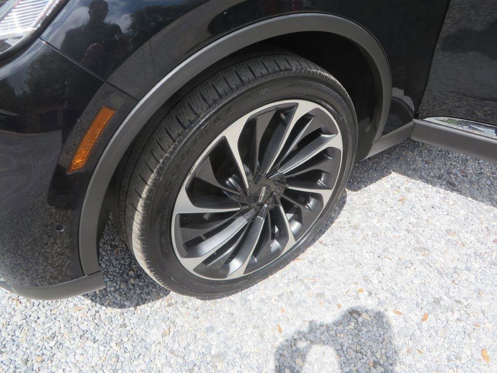 Used 2020 Lincoln Aviator Reserve w/ Equipment Group 202A image 32