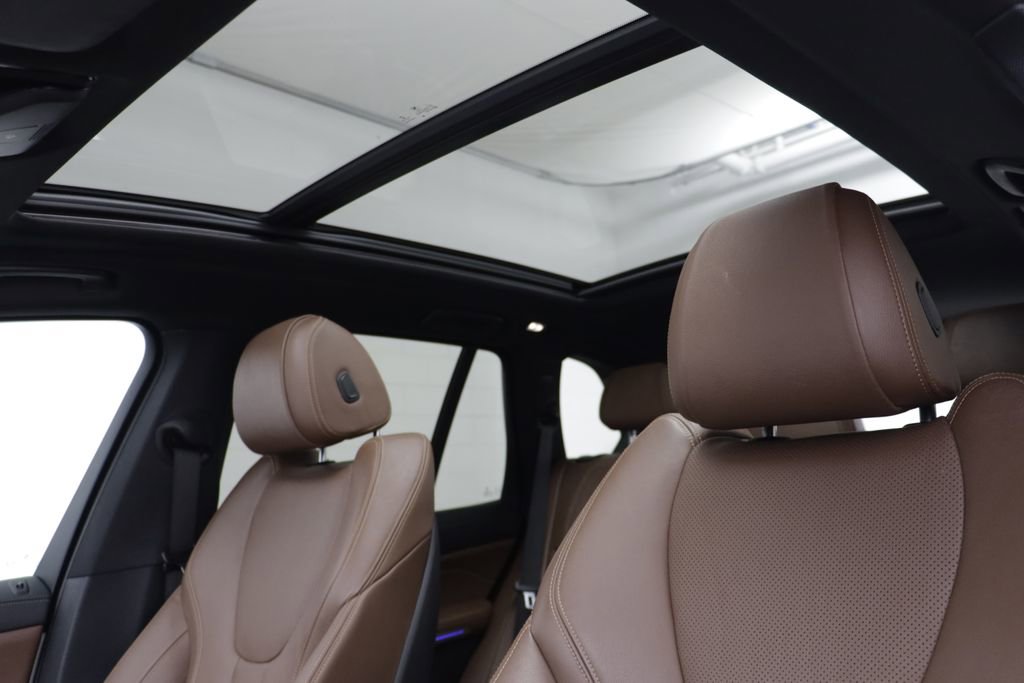Used 2019 BMW X5 xDrive40i w/ Convenience Package image 13