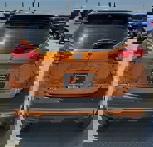 Used 2020 Nissan Kicks SR image 8