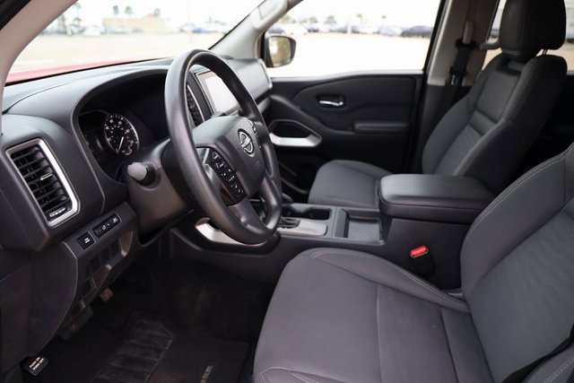 Used 2022 Nissan Frontier SV image 11
