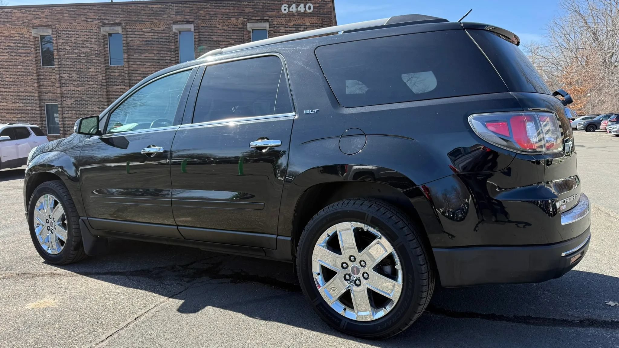 Used 2017 GMC Acadia Limited SLT AWD/4WD image 6