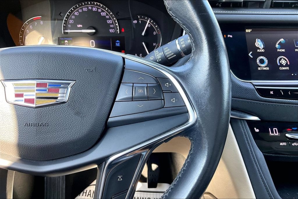 Used 2019 Cadillac XT5 AWD image 13