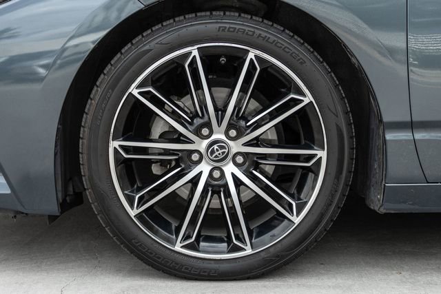 Used 2019 Toyota Avalon XSE FWD image 15