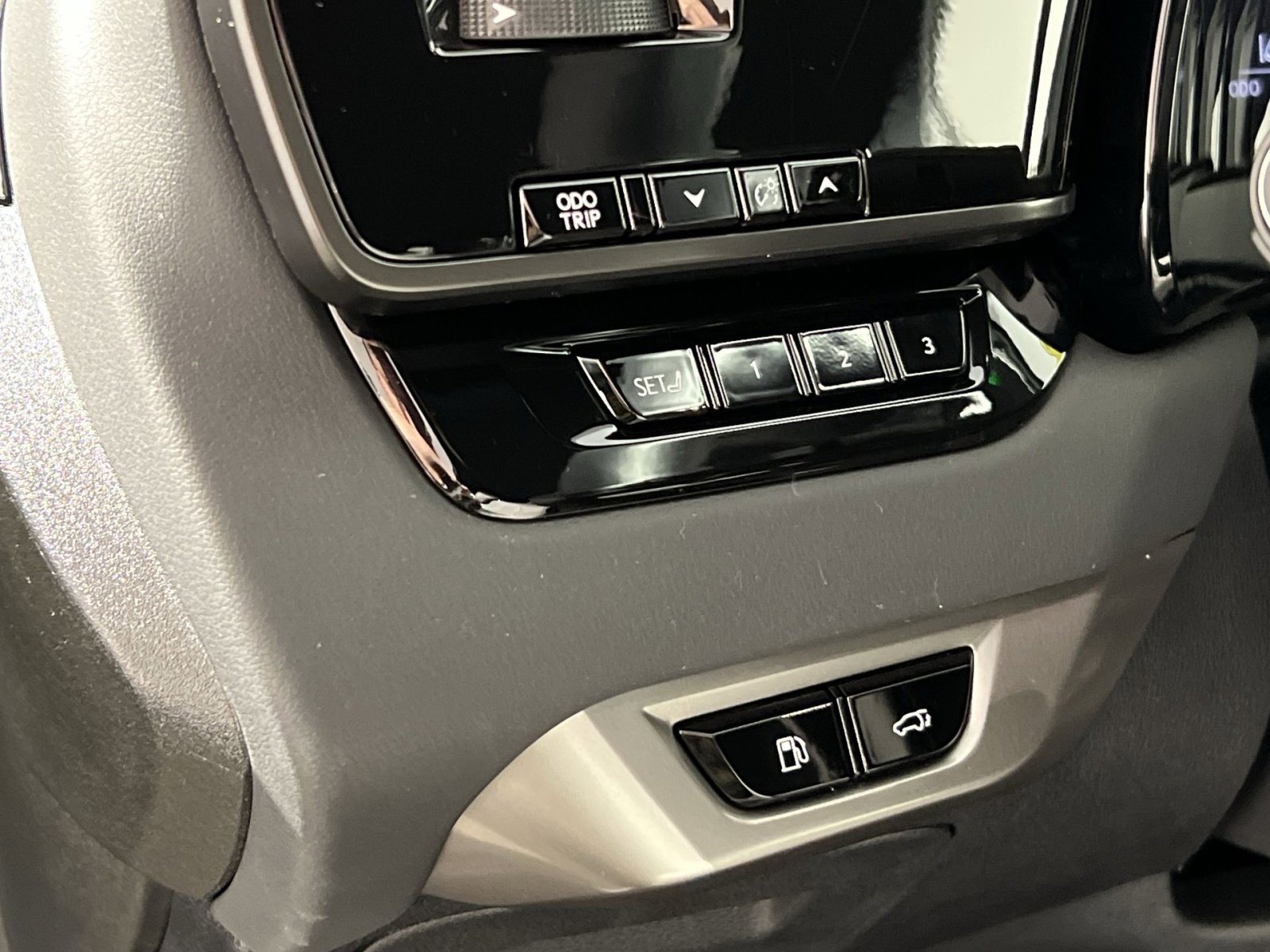 Used 2024 Lexus RX 350 Premium image 31