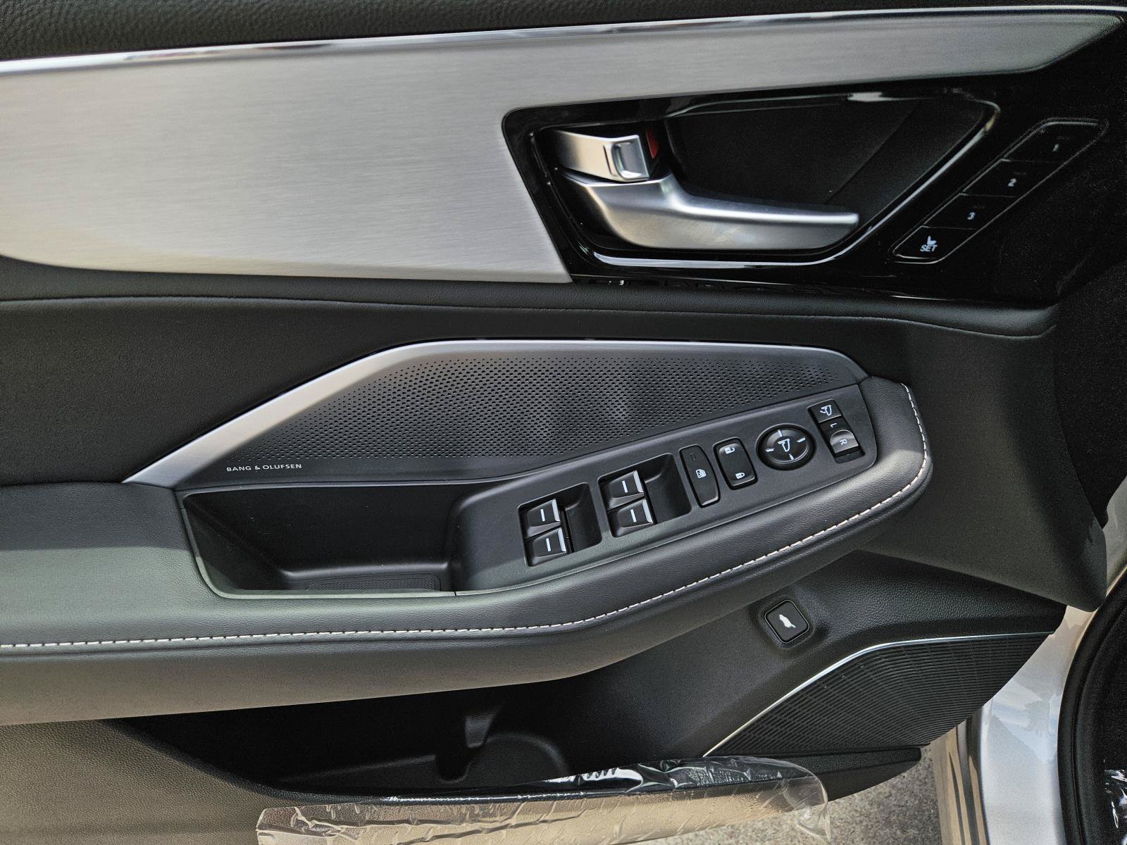 New 2026 Acura MDX w/ Technology Package AWD/4WD image 18